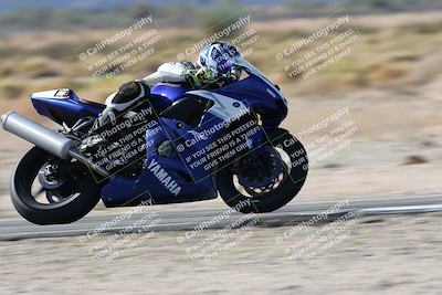 media/Nov-16-2025-Race Pace (Sun) [[8c5fa54630]]/Verified Riders/3-Turn 14 (1045am)/